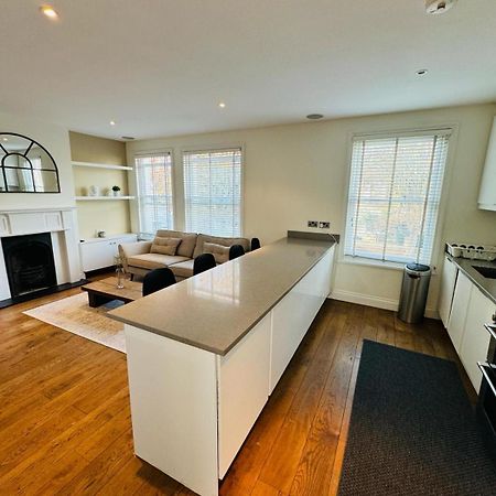 דירות לונדון Stunning Flat In Chiswick מראה חיצוני תמונה