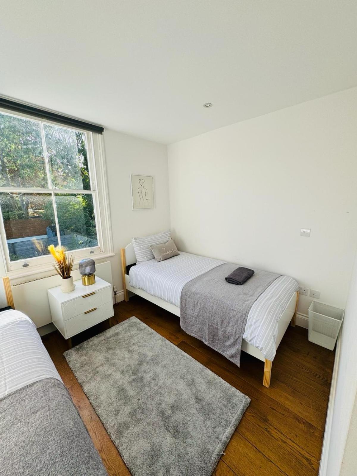 דירות לונדון Stunning Flat In Chiswick מראה חיצוני תמונה
