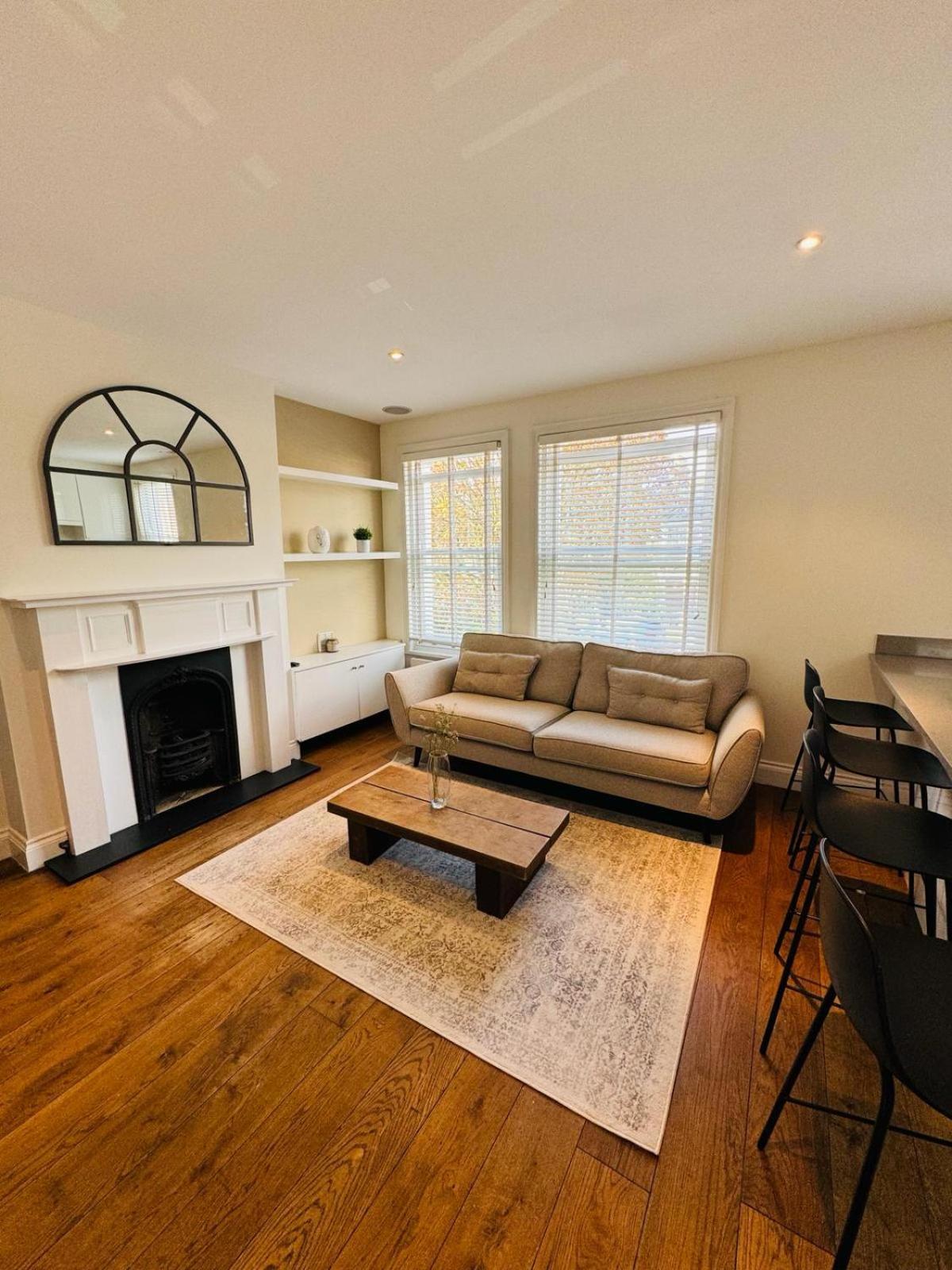 דירות לונדון Stunning Flat In Chiswick מראה חיצוני תמונה