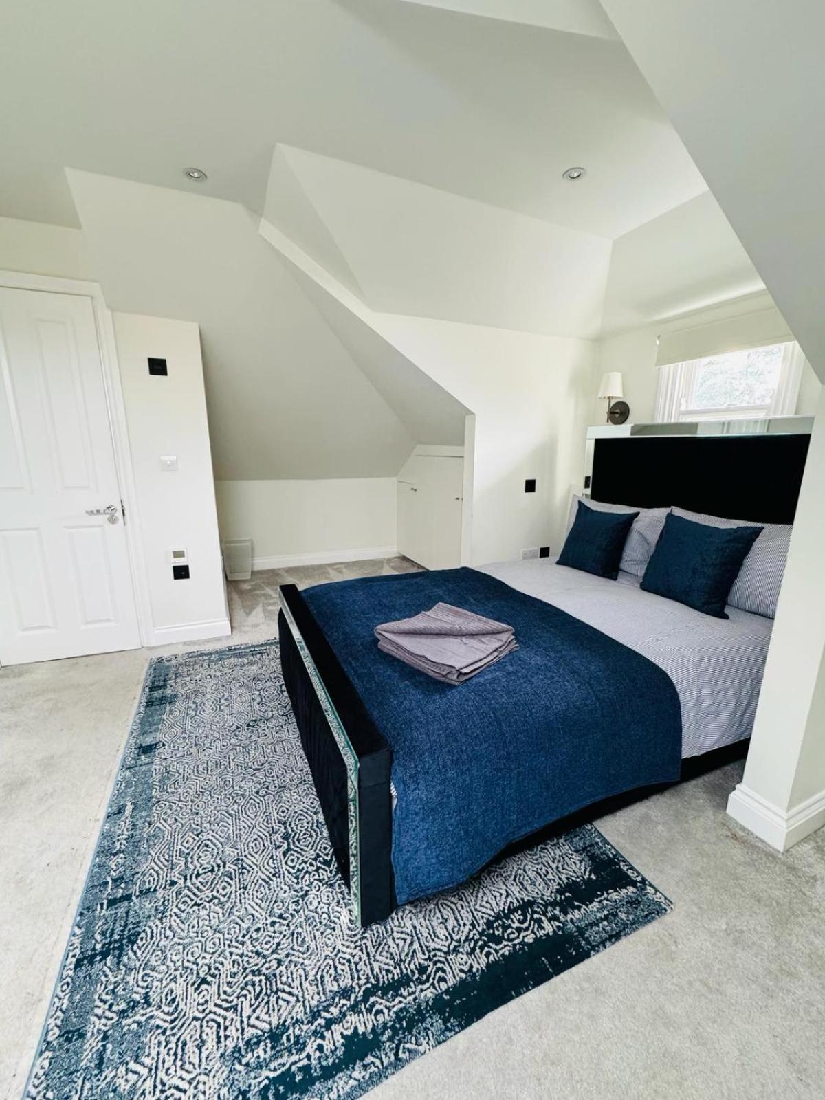 דירות לונדון Stunning Flat In Chiswick מראה חיצוני תמונה