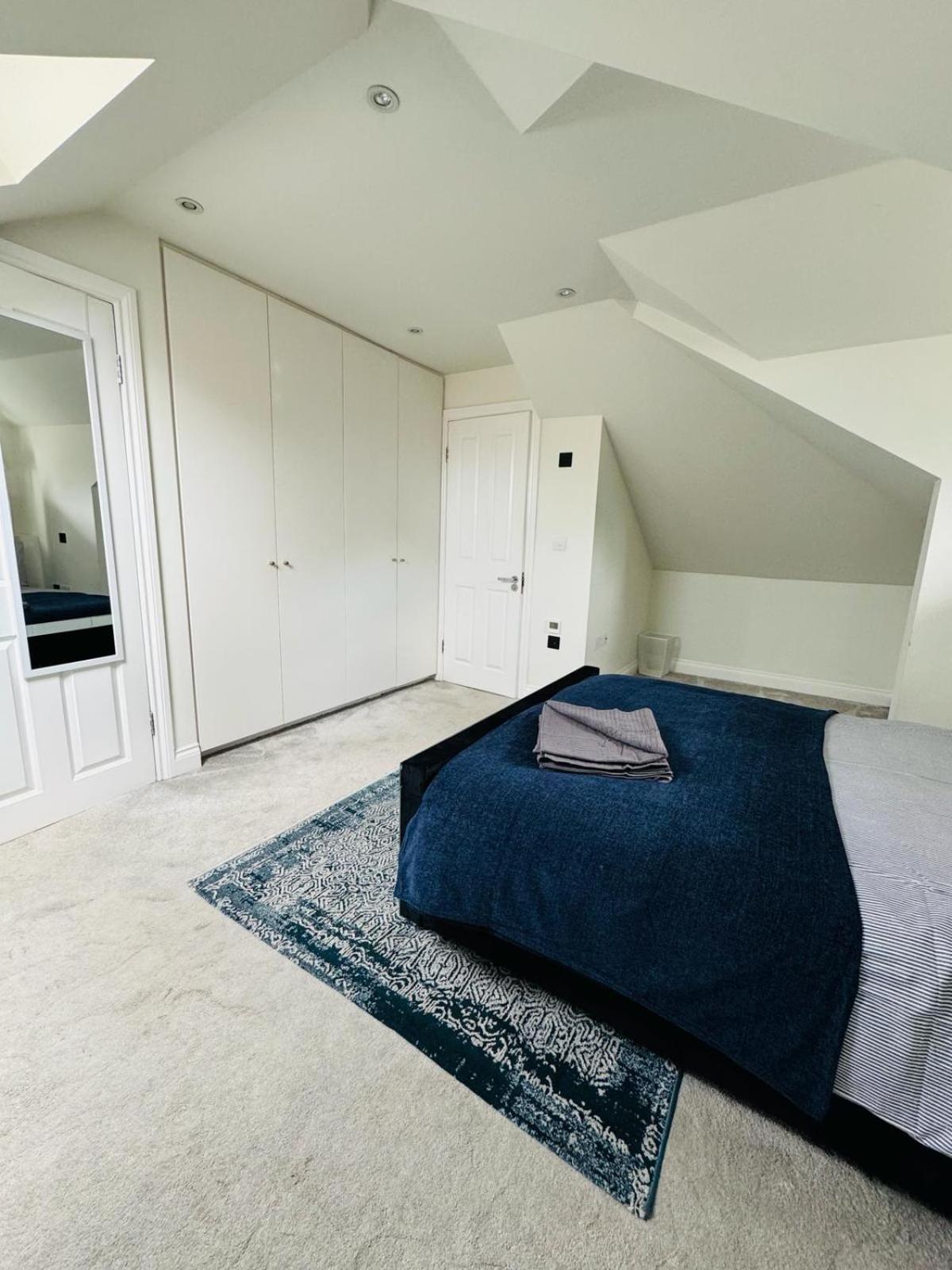 דירות לונדון Stunning Flat In Chiswick מראה חיצוני תמונה
